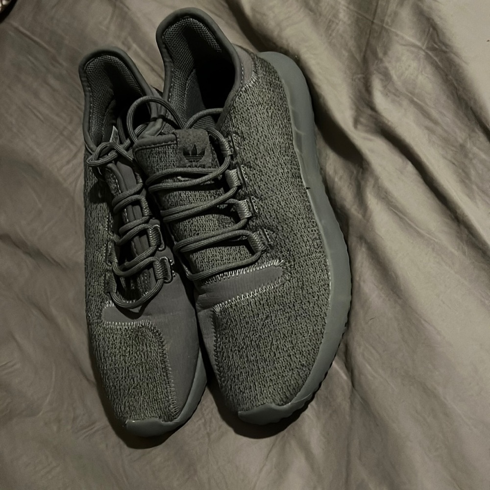 Adidas Women’s Sneakers!